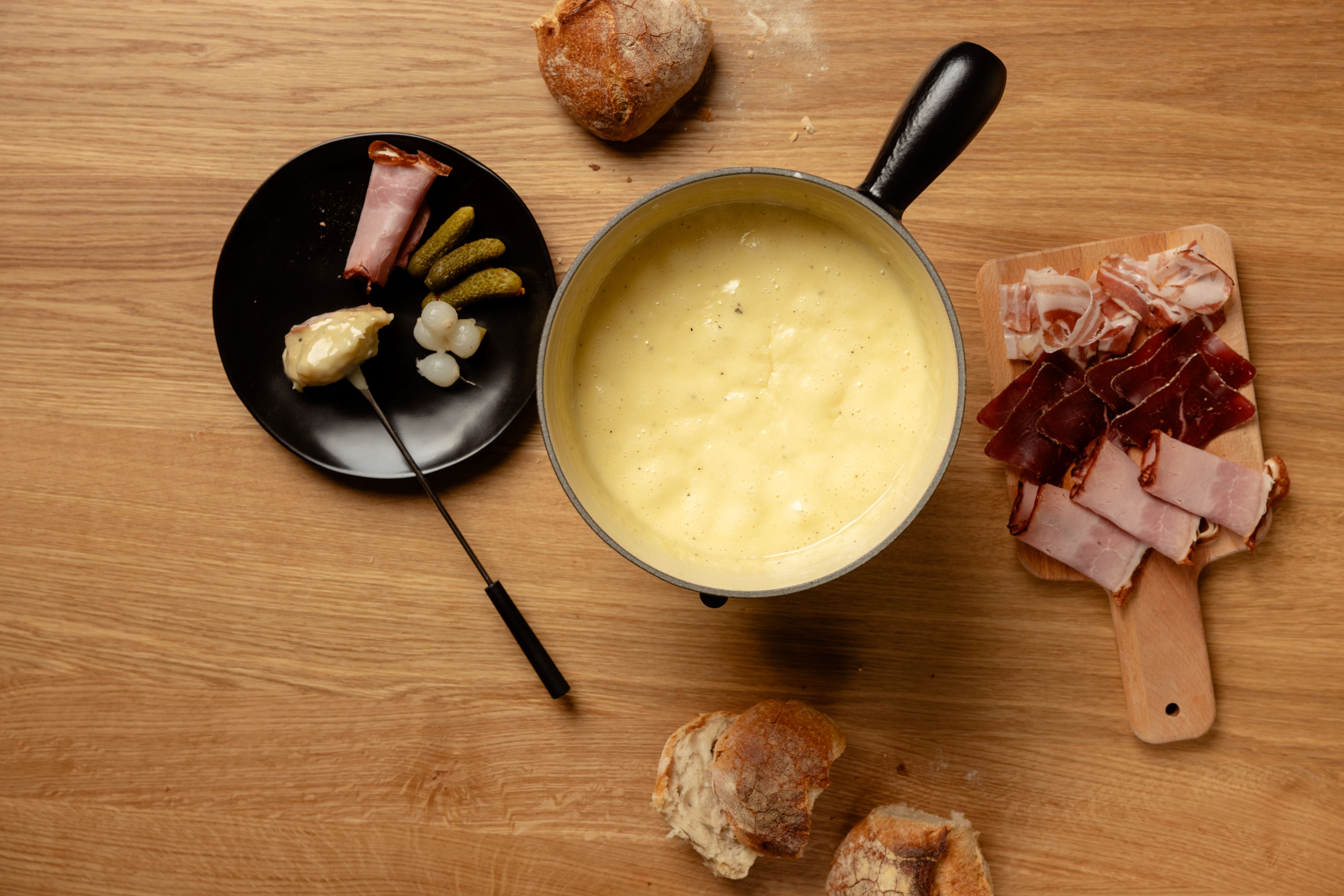 Fondue moitié-moitié et charcuterie