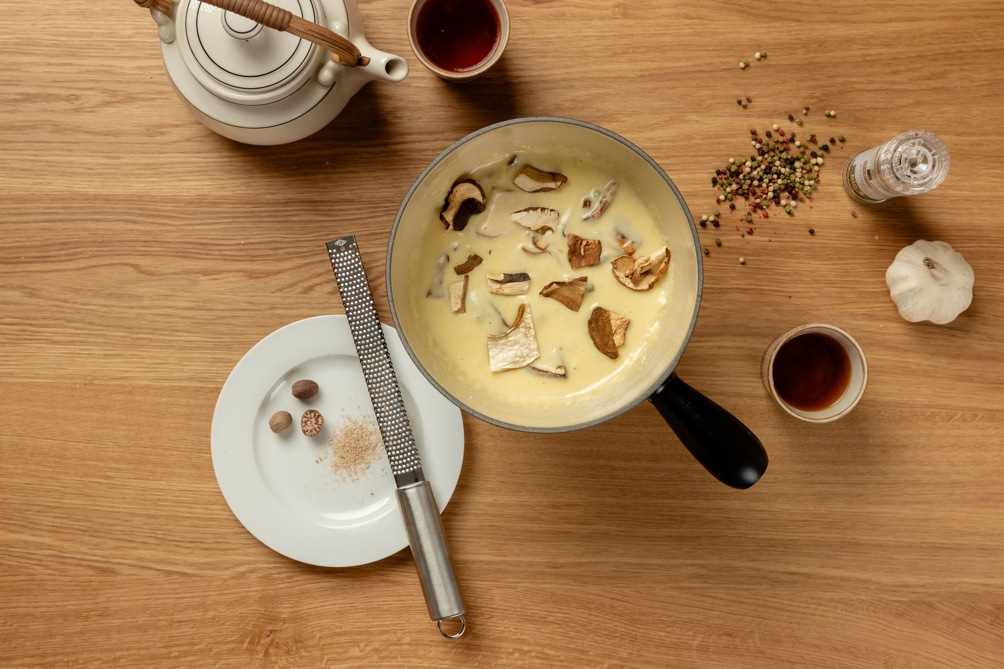 Fondue de cèpes au Vacherin Fribourgeois AOP et Gruyère AOP suisse