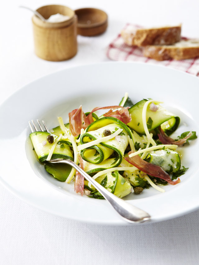 Salade de courgettes au Gruyère AOP suisse