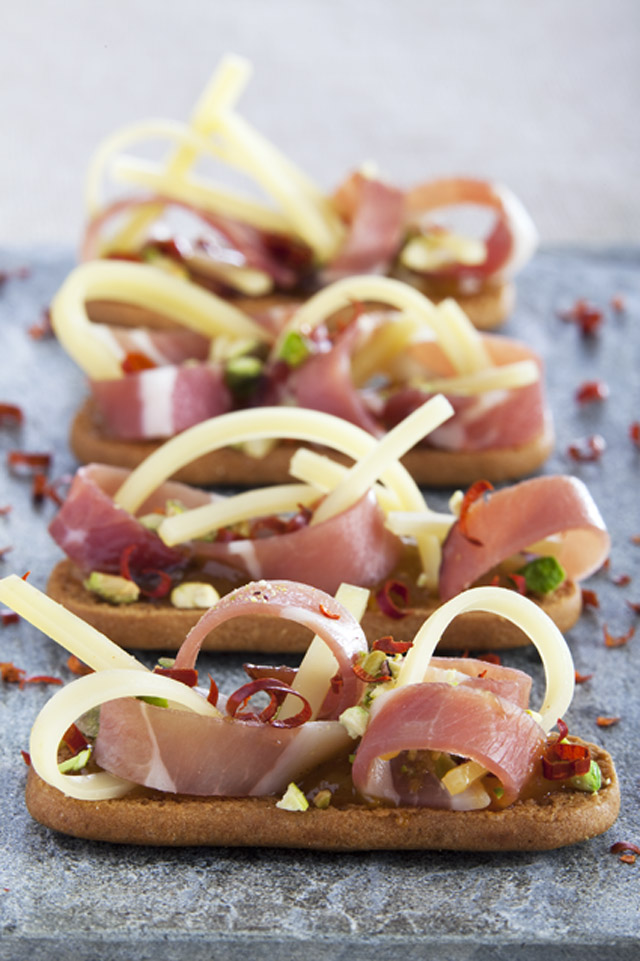 Canapés au spéculoos et Gruyère AOP suisse