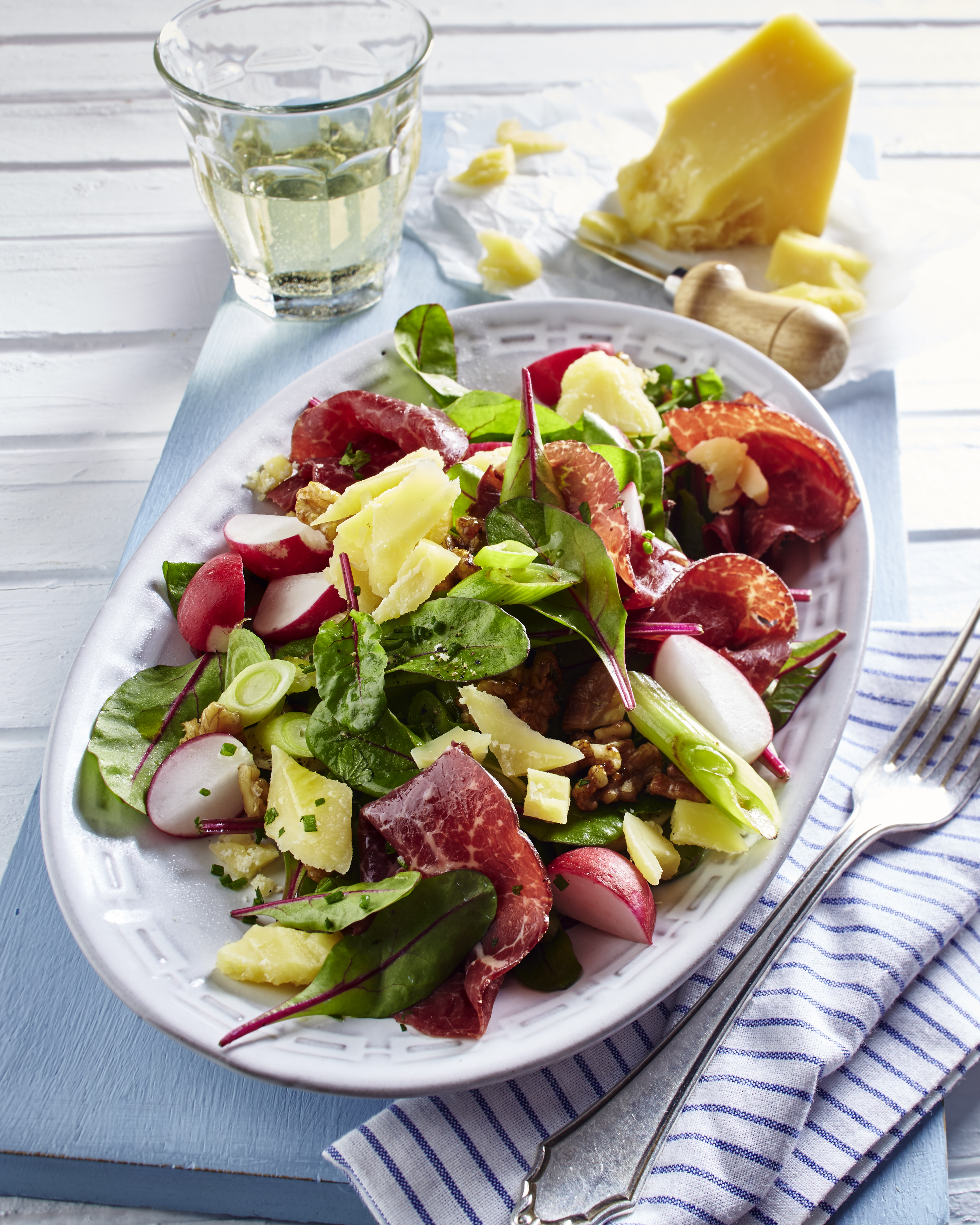 Salade de blettes, viande séchée et Sbrinz AOP