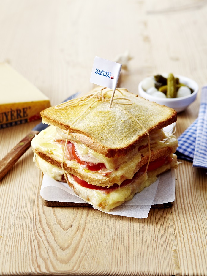 Croque-monsieur ‘triple étage’ au Gruyère AOP