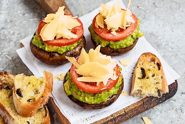 Champignons farcis au Bündner Bergkäse