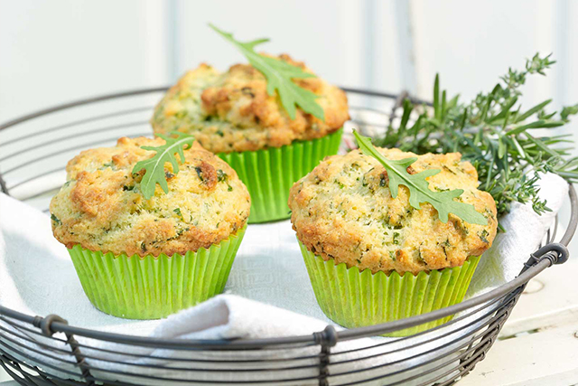 Muffins au Emmentaler AOP et aux herbes